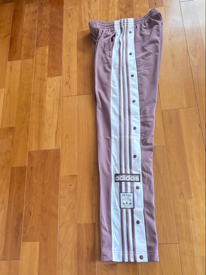 新品未使用　adidas Originals スナップボタン付きブレイク パンツ