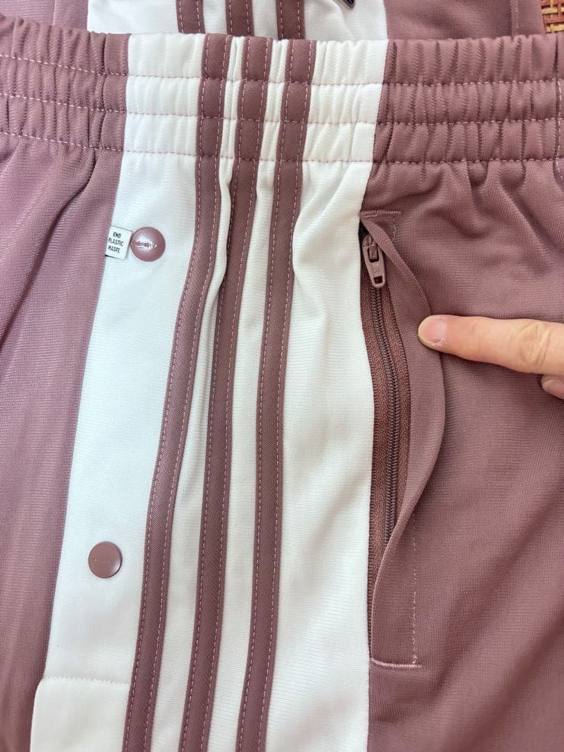 新品未使用　adidas Originals スナップボタン付きブレイク パンツ
