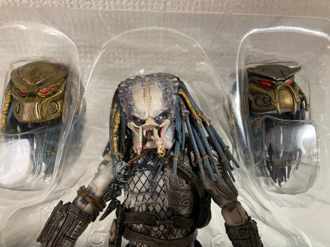 ネカ　NECA エルダー　プレデター　プレデター2