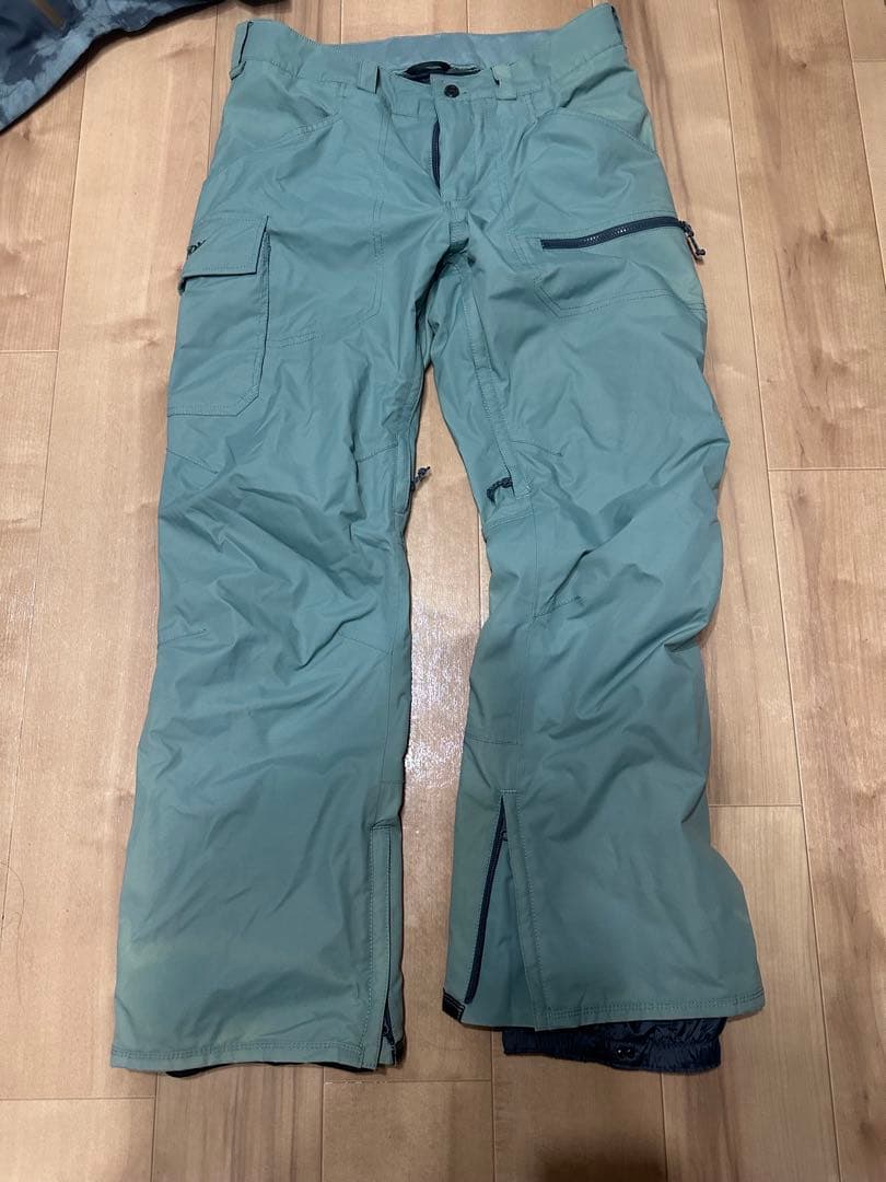 BURTON スノーボードウェア　セットアップ　ブリーチ　カモフラ　上S 下L