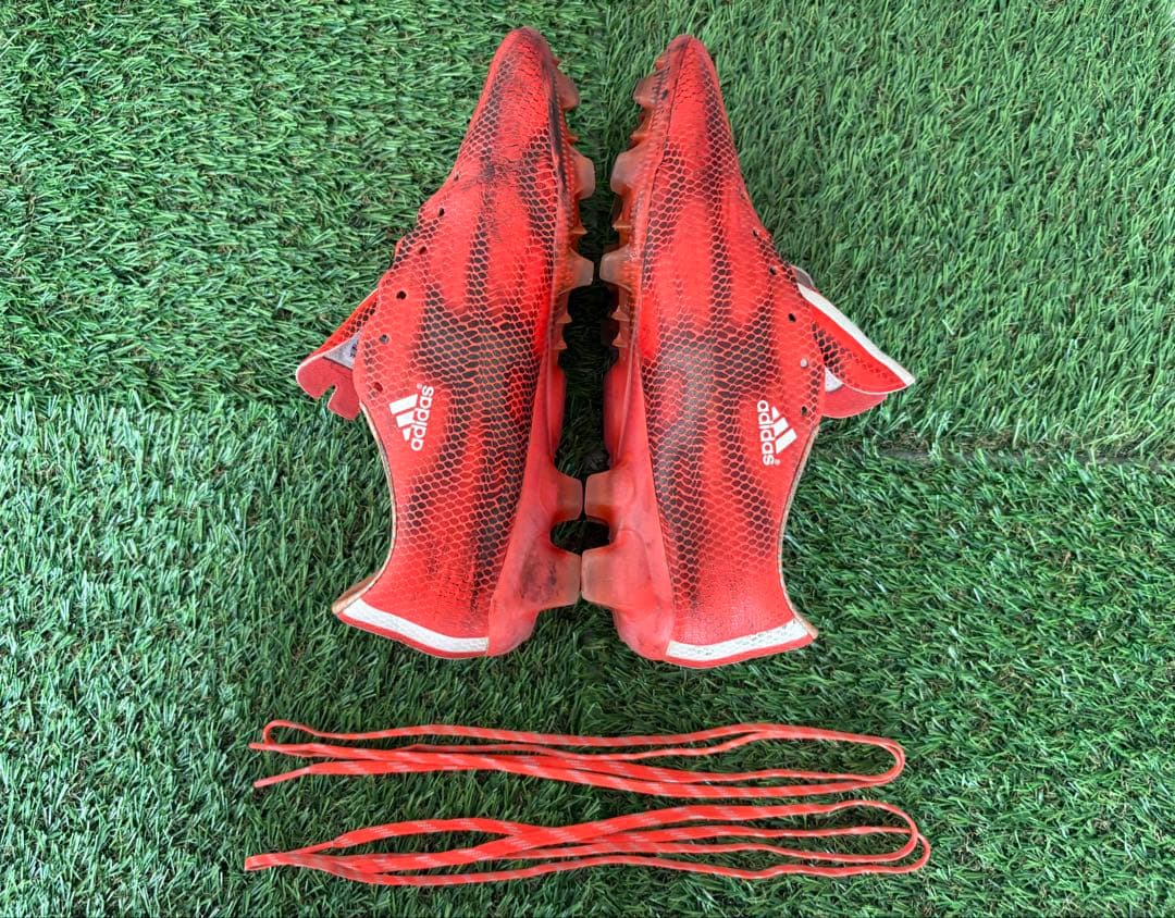 adidas アディゼロF50ソーラーレッド×ランニングホワイトサッカースパイク