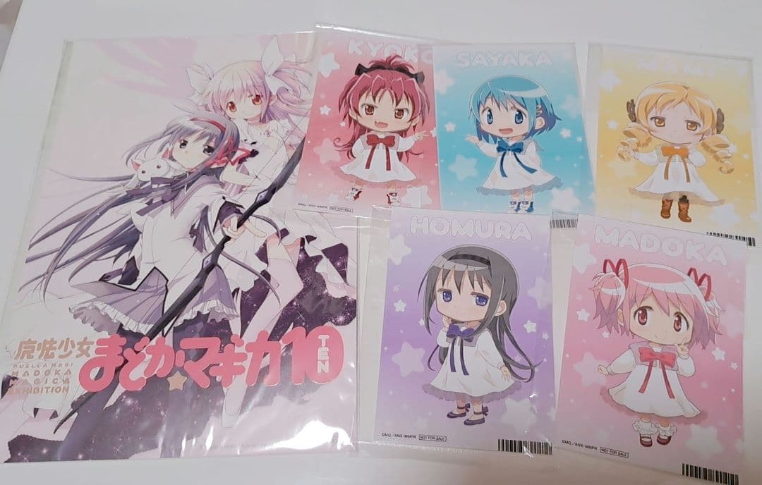 まどマギ まとめ売りセット売り 魔法少女まどか☆マギカ 色紙 缶バッジ等