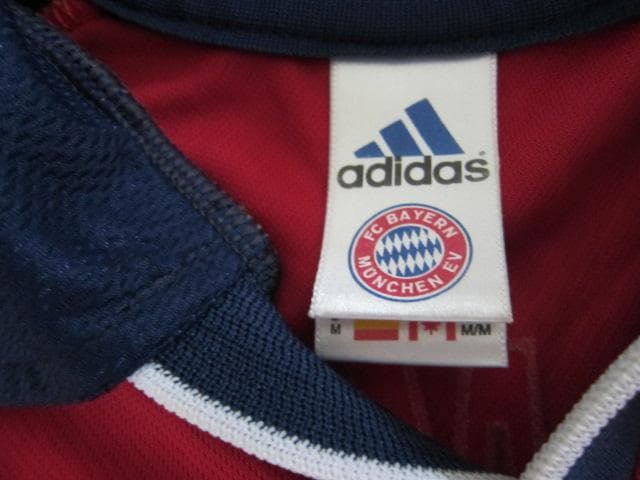 1999-2001 　　バイエルンミュンヘン　ユニ