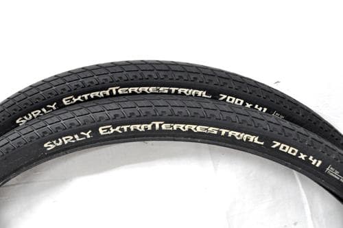 SURLY extra terrestrial 700X41C タイヤ２本セット