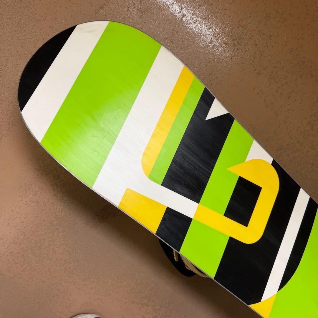 パウダーや地形をパークに！ BURTON ダブルキャンバー シャーロック 154