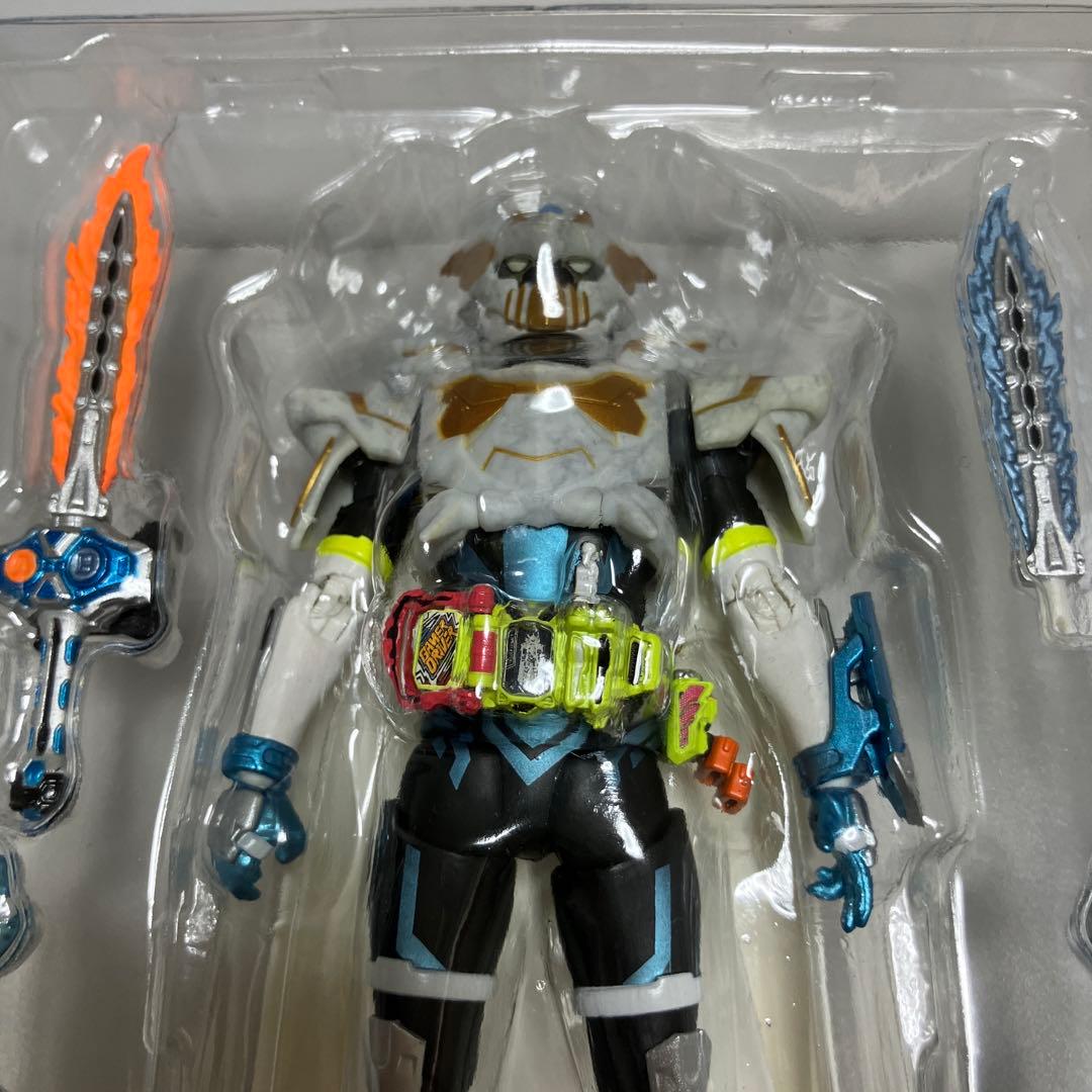 S.H.Figuarts 仮面ライダーブレイブ レガシーゲーマー レベル100…