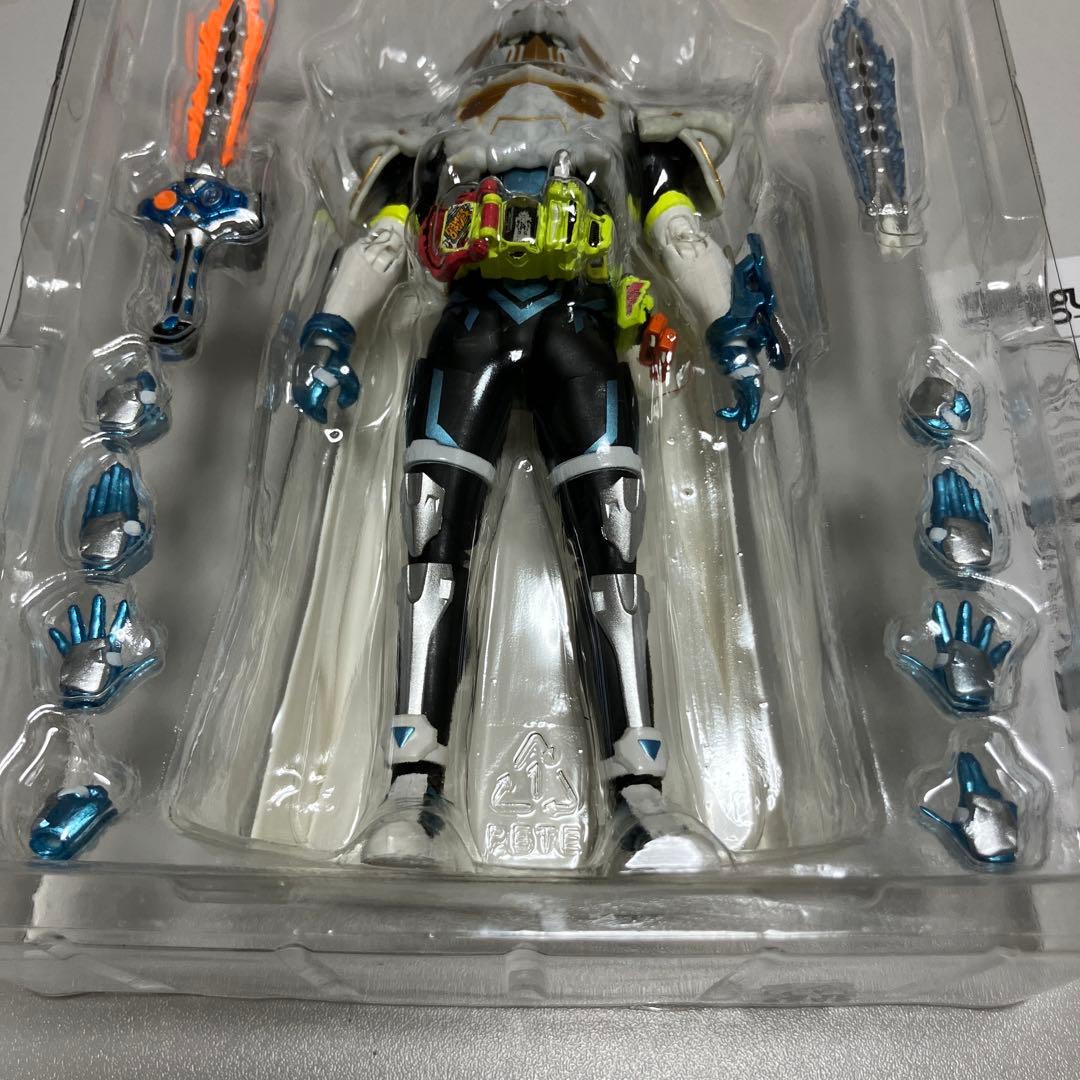 S.H.Figuarts 仮面ライダーブレイブ レガシーゲーマー レベル100…