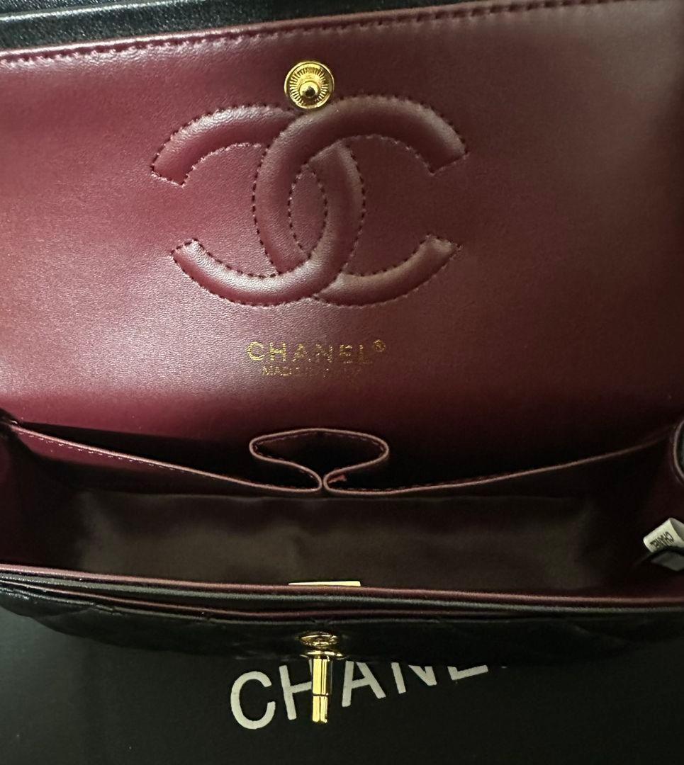 CHANEL ノベルティラムスキンレザーブラック ショルダーバッグブラック