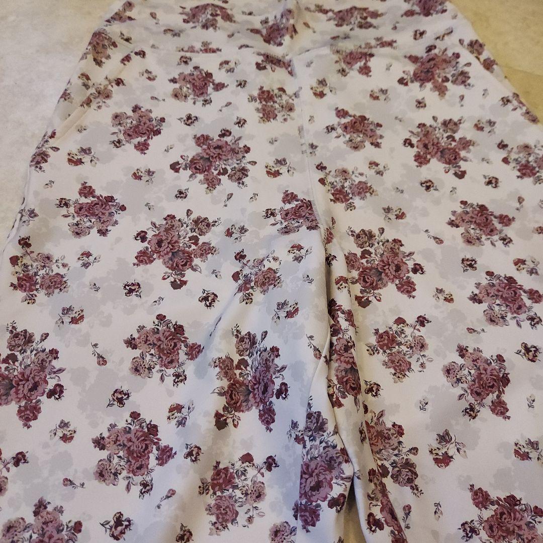 axes femme 花柄ヨガウェアセット　２セット