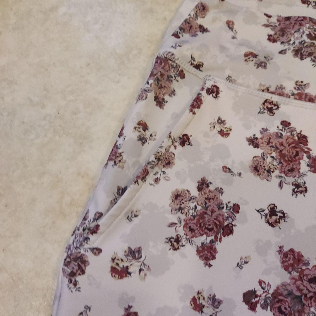 axes femme 花柄ヨガウェアセット　２セット