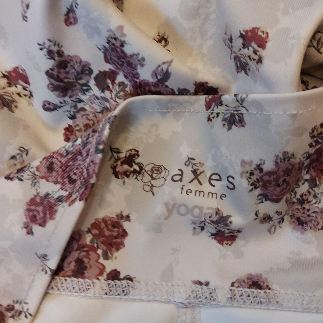 axes femme 花柄ヨガウェアセット　２セット
