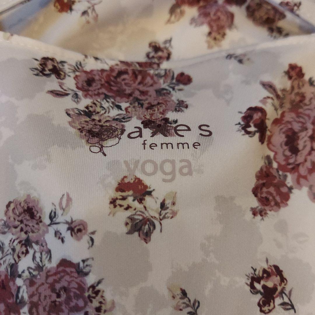 axes femme 花柄ヨガウェアセット　２セット