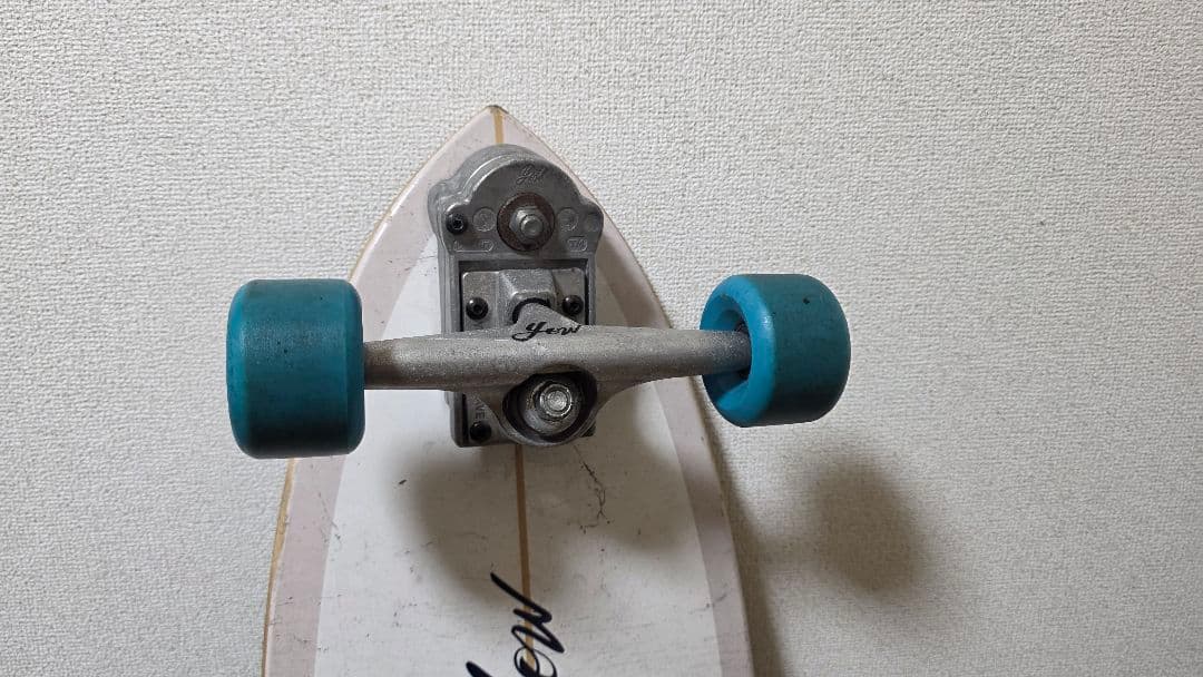 YOW 　Rapanui32\" サーフスケートボード