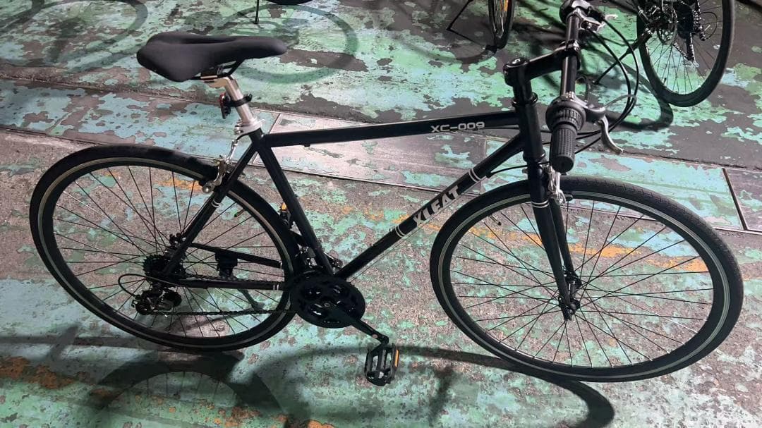 中古 XLEAT XC-009 クロスバイク 21段変速　ブラック