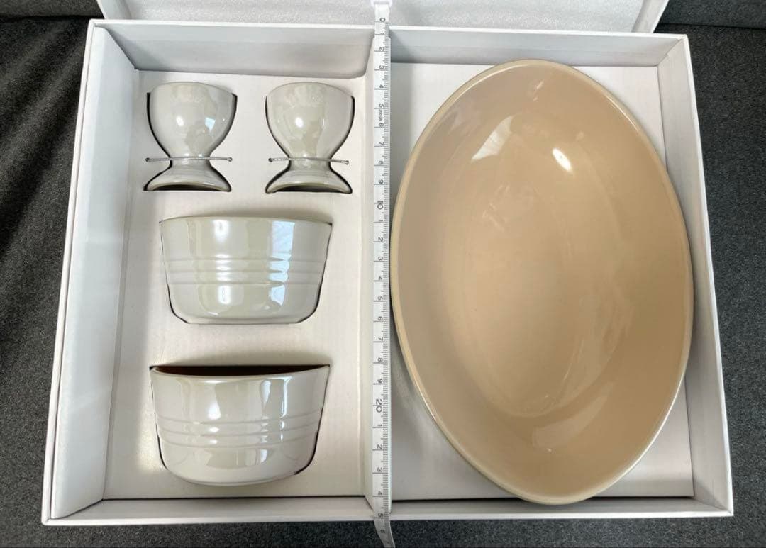 新品　ル・クルーゼ テーブルウェアセット ホワイトラスター