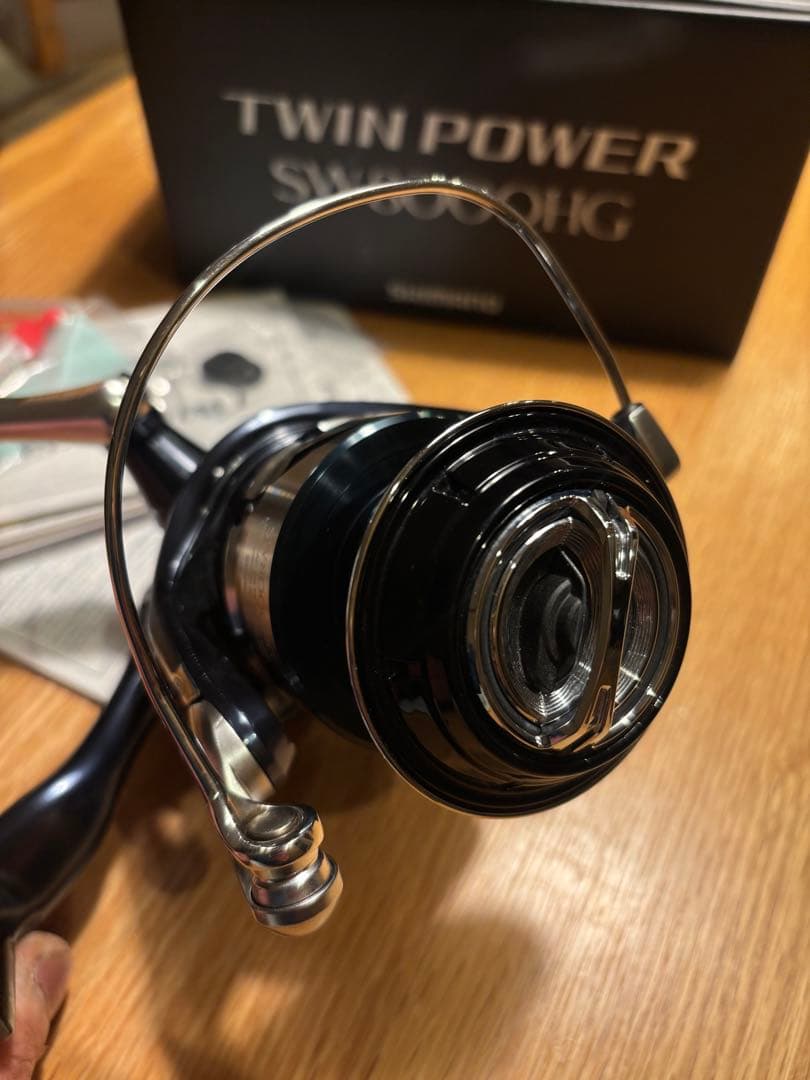 シマノ　ツインパワーSW 8000HG スピニングリール