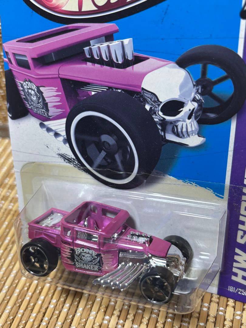 Hot Wheels BONE SHAKER 4台セット 未開封品 値下げです‼️
