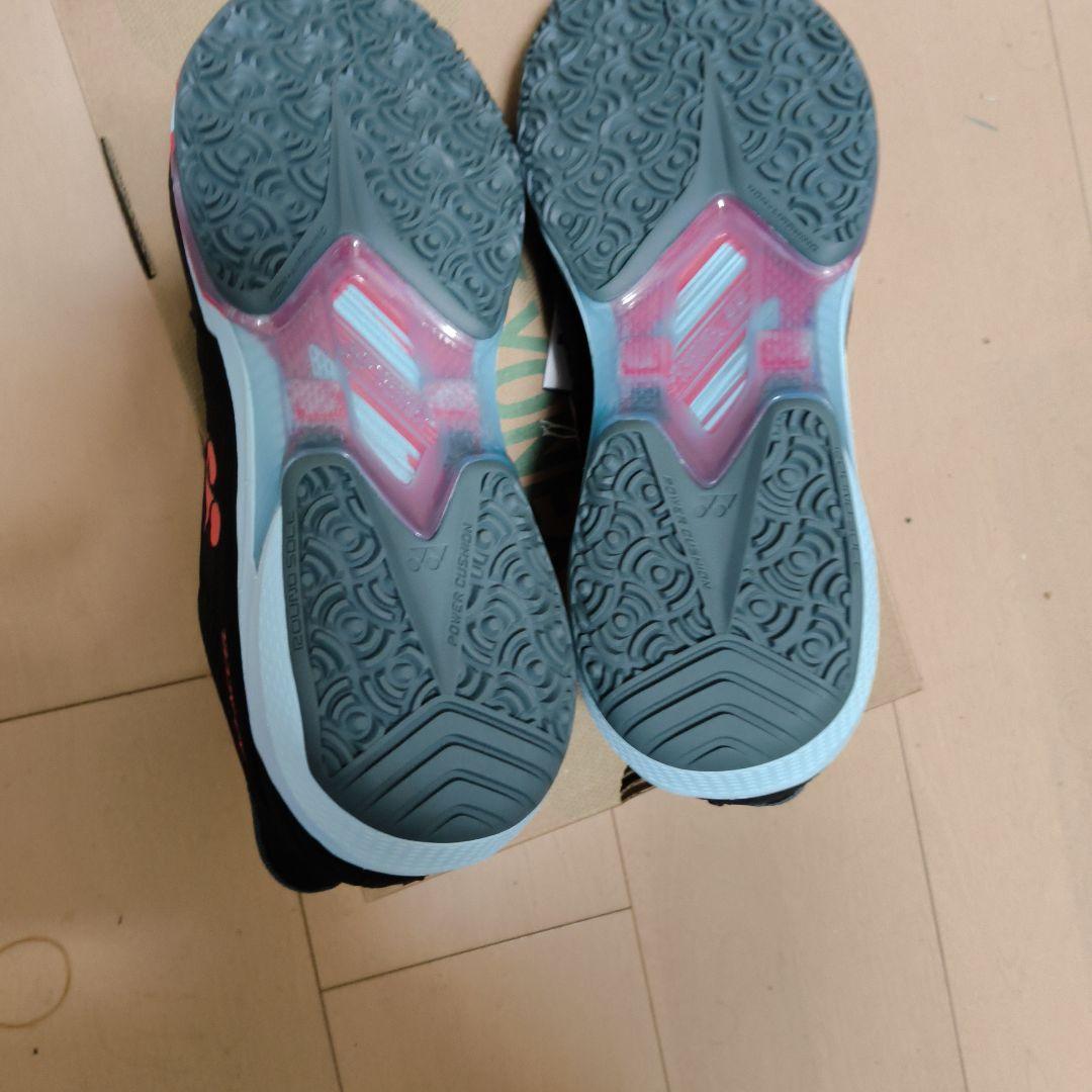 YONEX アドアクセル　26.5