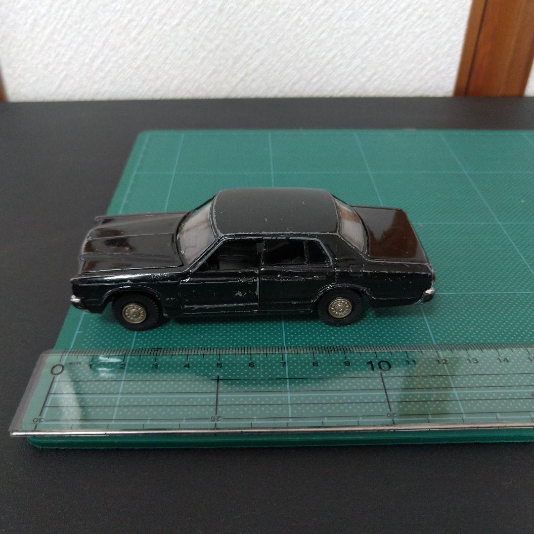 ヨネザワトイズ ミニカー ニュークラウン ロイヤルサルーン
