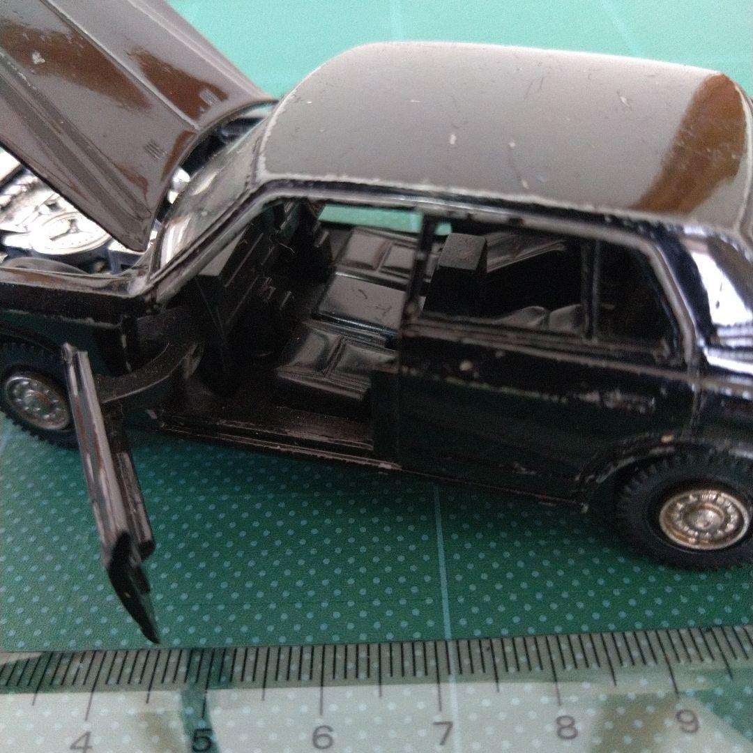 ヨネザワトイズ ミニカー ニュークラウン ロイヤルサルーン