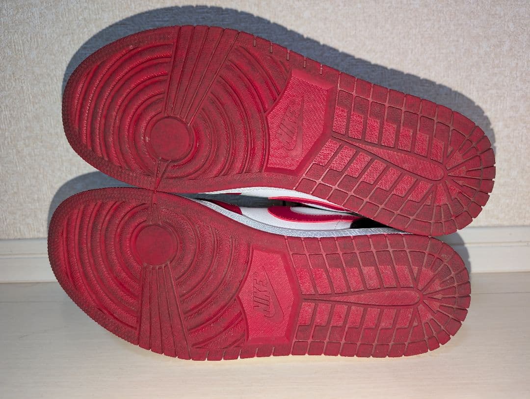 Nike Air Jordan 1 Low レッド/ホワイト/ブラック