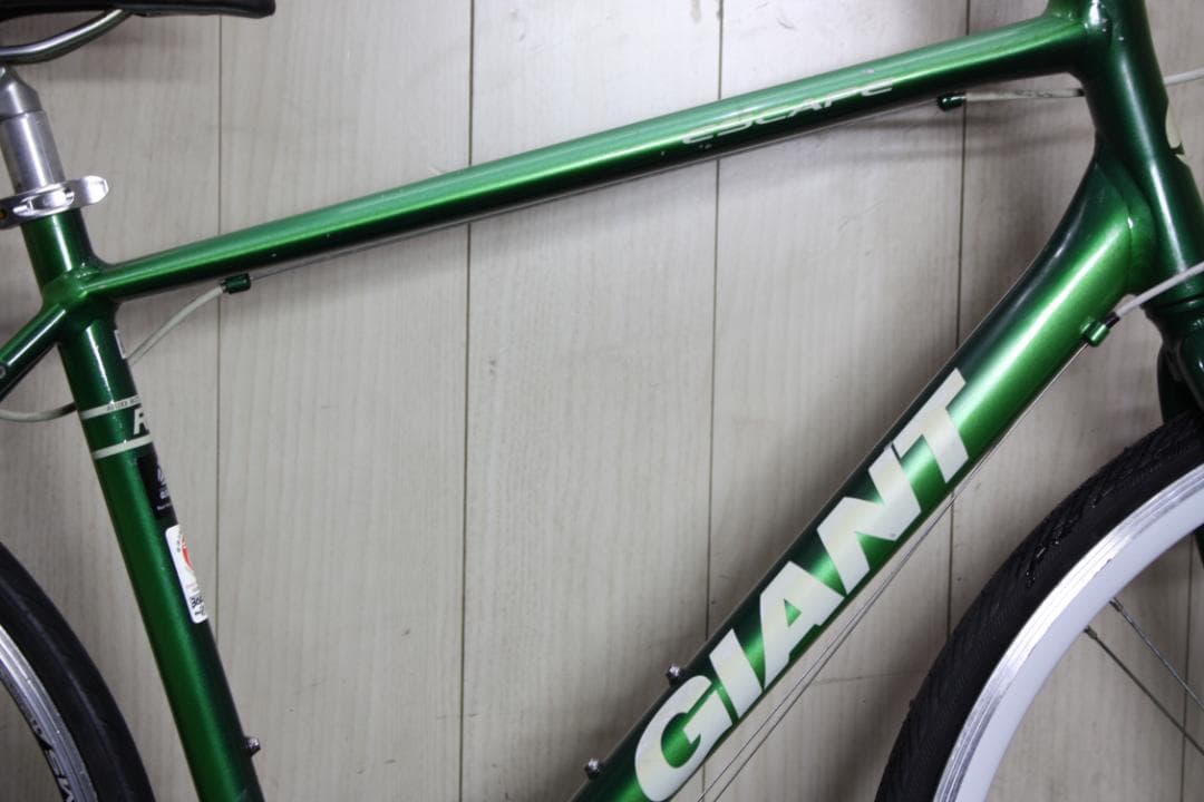GIANT ESCAPE R3 700C アルミ 24速 500mm 緑色クロス