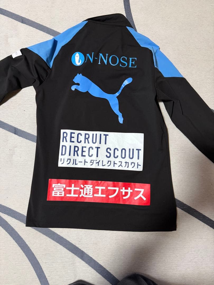 川崎フロンターレ　トレーニングウェア　ハーフジップ