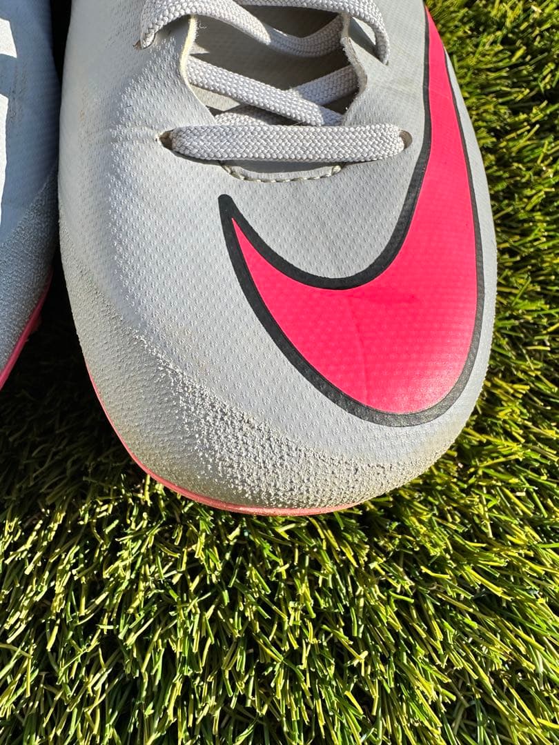 NIKE マーキュリアル ビクトリー V HG-V(グレー×ピンク)