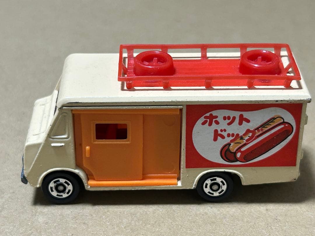 日本製 トミカ いすゞ エルフ ハイルーフ 2台セット