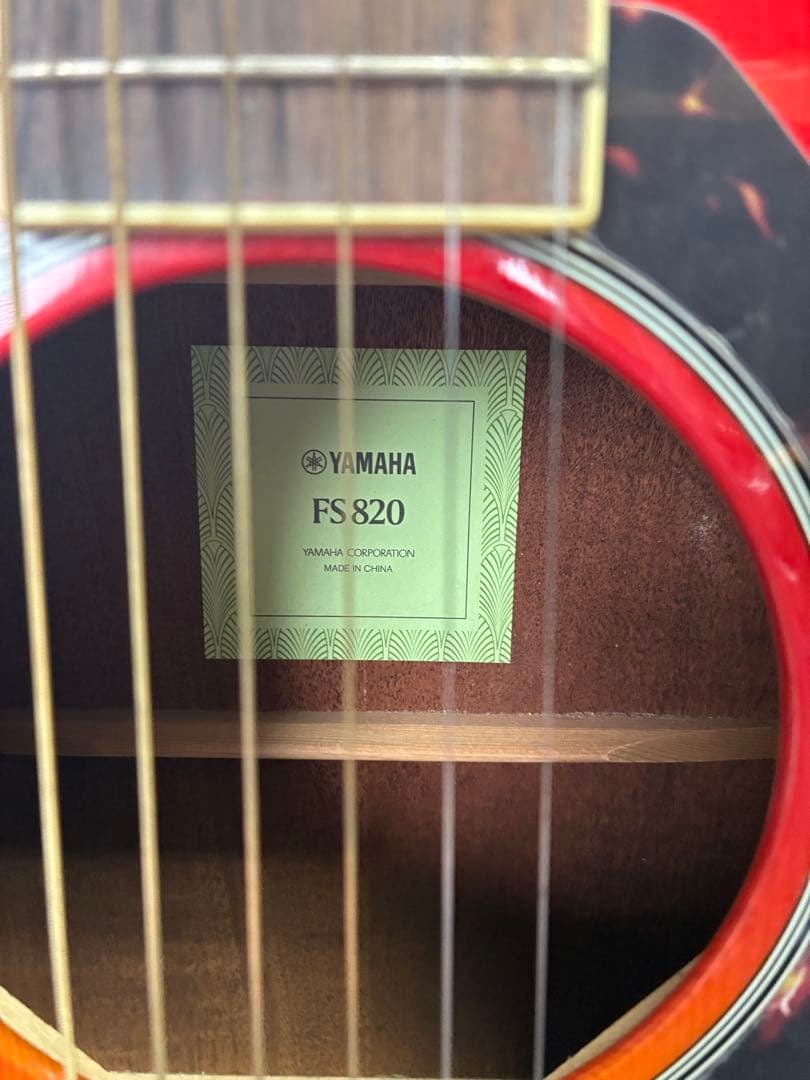 Yamaha FS 820 アコースティックギター レッド
