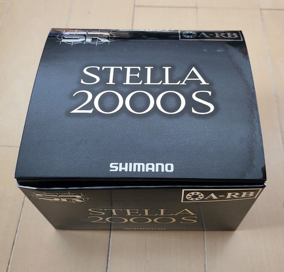 シマノ 04 ステラ 2000S スピニングリール　美品