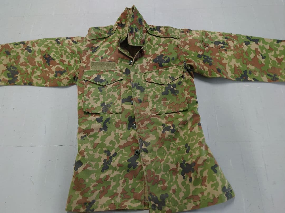 迷彩 戦闘服 上着とズボンのセット