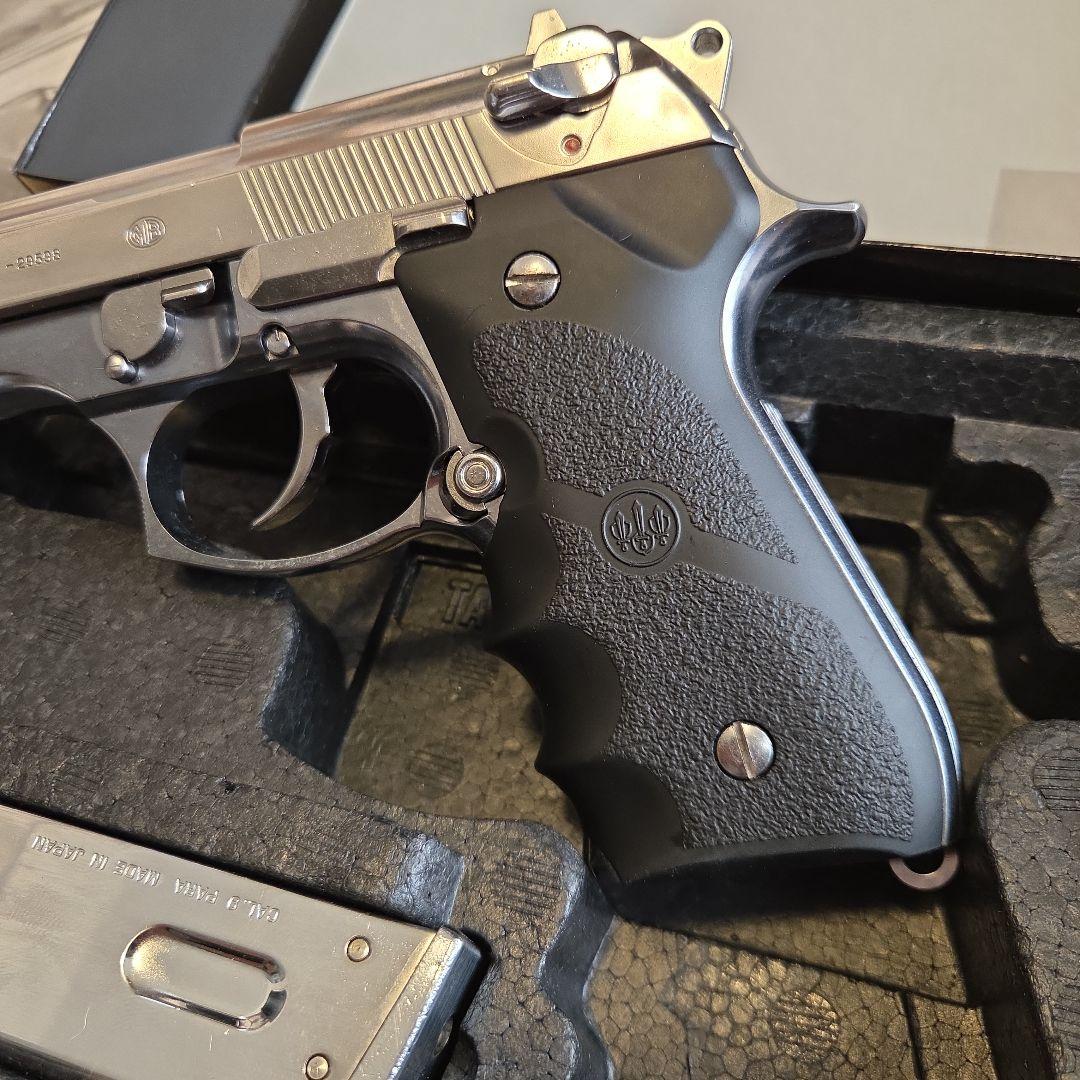東京マルイM92F クロームステンレスモデル
