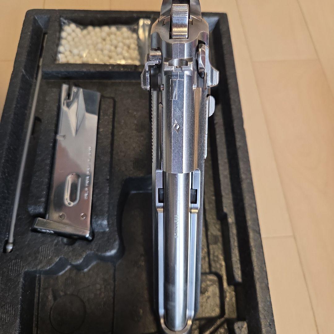 東京マルイM92F クロームステンレスモデル