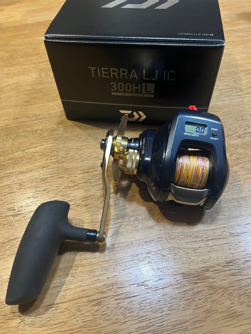 TIERRA LJ IC 300HL ベイトリール