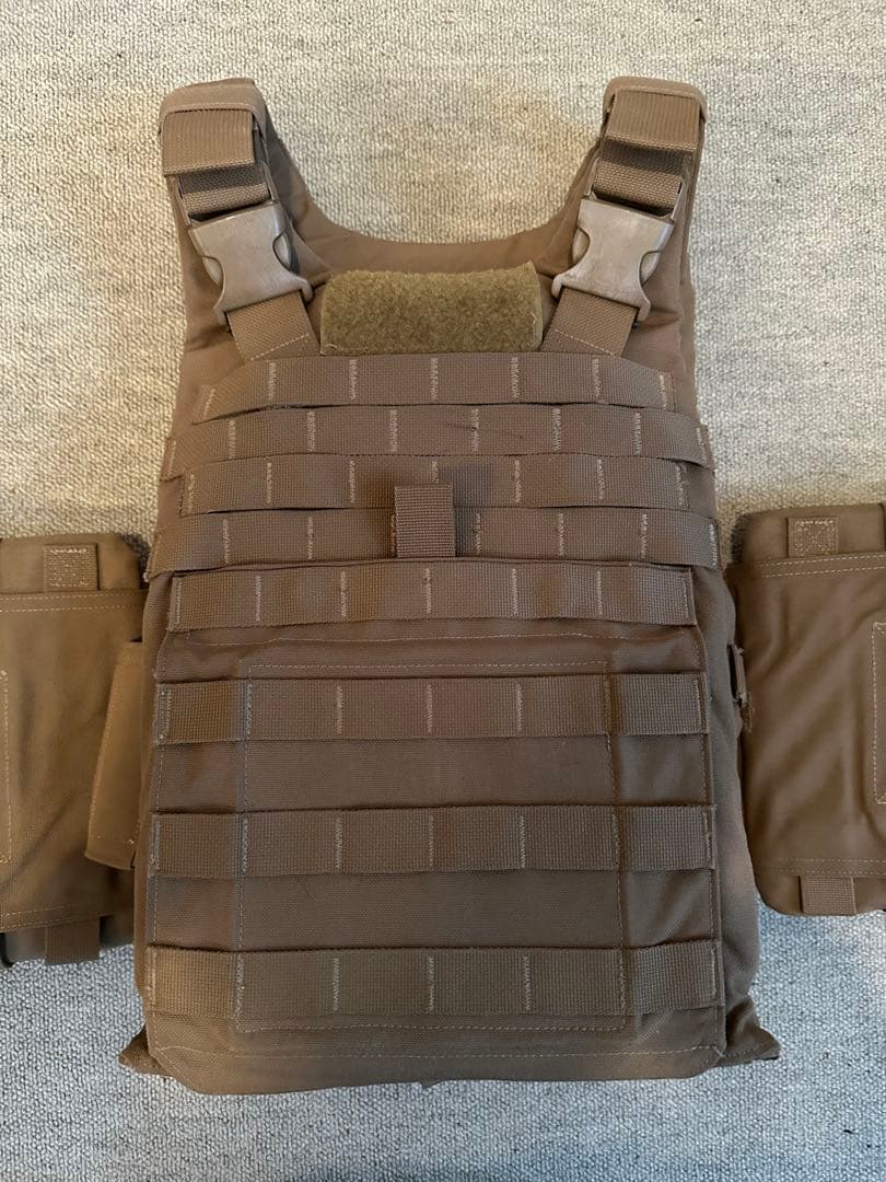 海兵隊 実物 USMC 官給品 MCPC プレートキャリア Sサイズ おまけ付き
