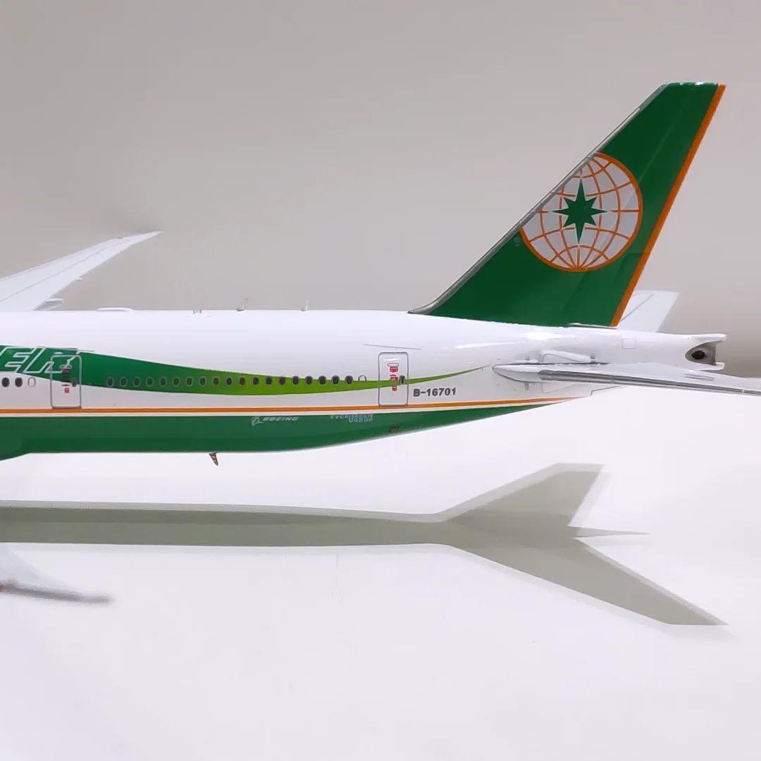 EVA AIR Boeing 777-300ER 1/400スケール