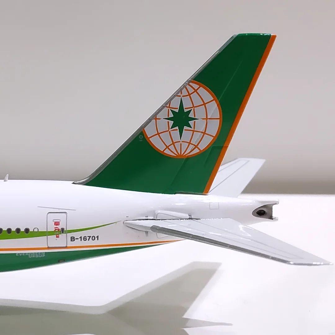 EVA AIR Boeing 777-300ER 1/400スケール