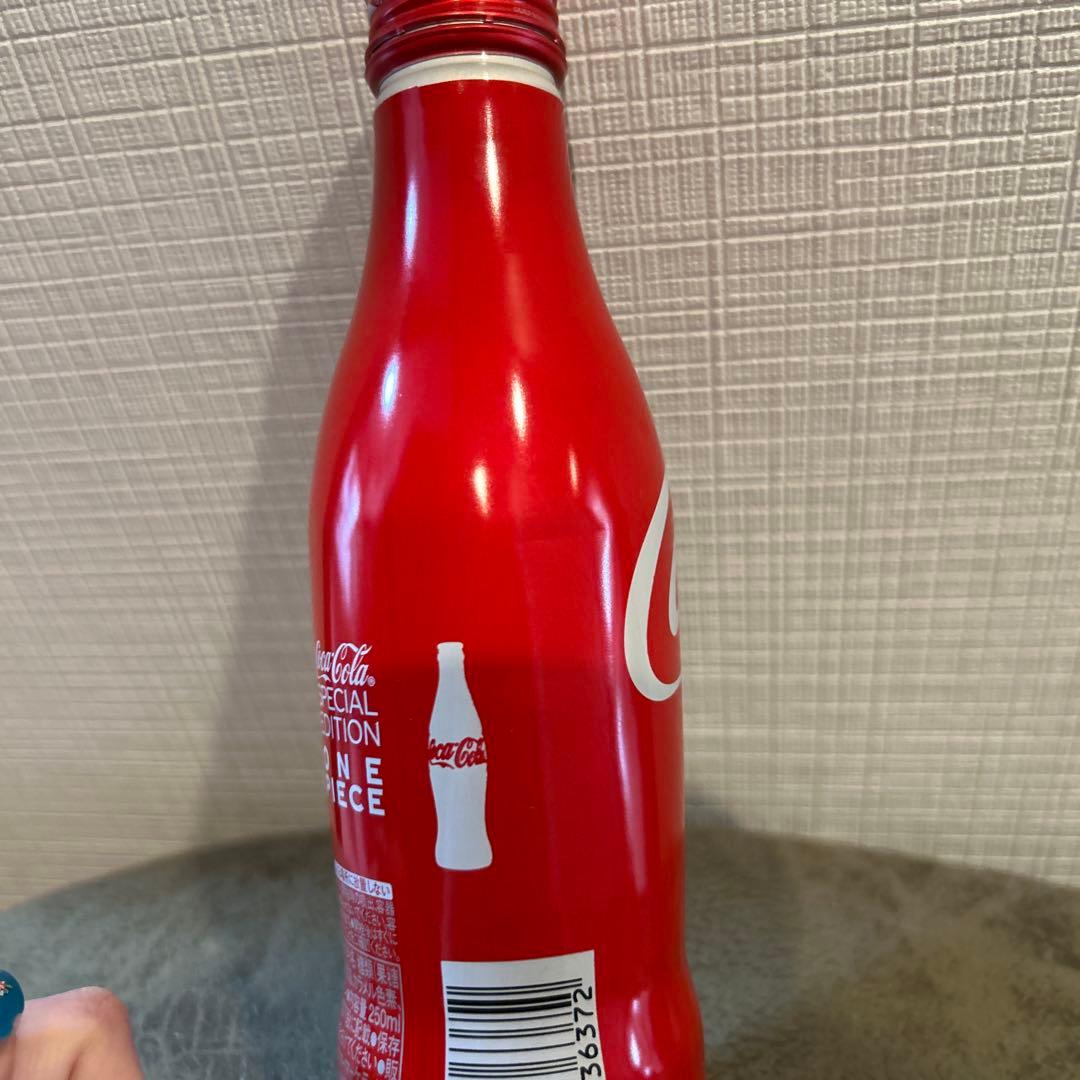 ③ワンピース　Hello, ONE PIECE コカコーラ　缶バッジ