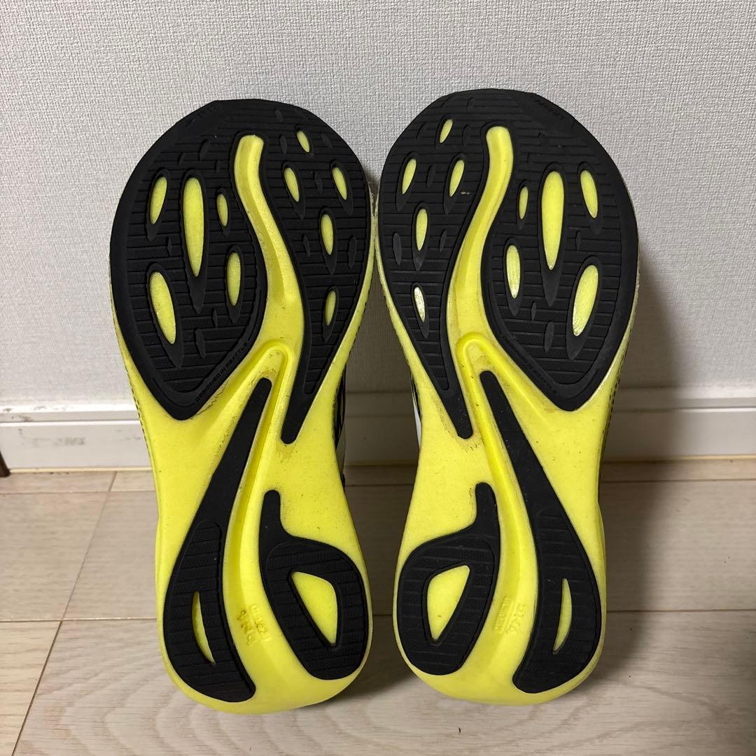 BROOKS Hyperion MAX 28.5 50km程度