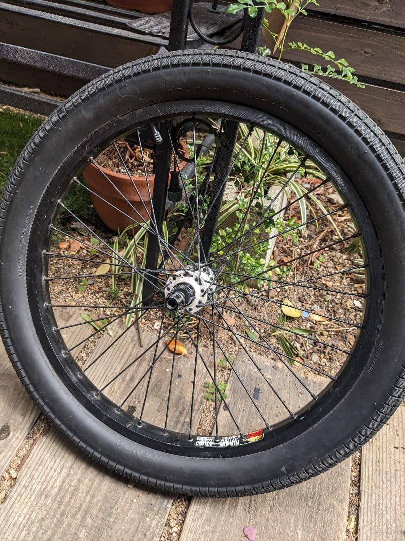 BMX F- 2.30 タイヤ＆ホイール