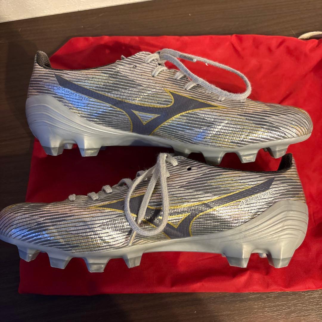 美品　mizuno アルファ2 プロ　24.5cm サッカースパイク　シルバー