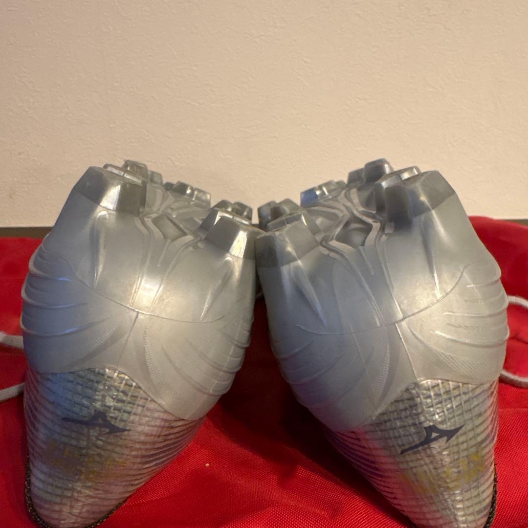 美品　mizuno アルファ2 プロ　24.5cm サッカースパイク　シルバー