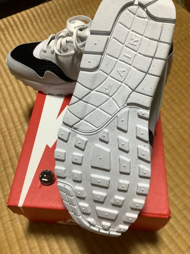 浦和レッズ×Nike Air Max 1 白/灰/黒 25cm おまけ付