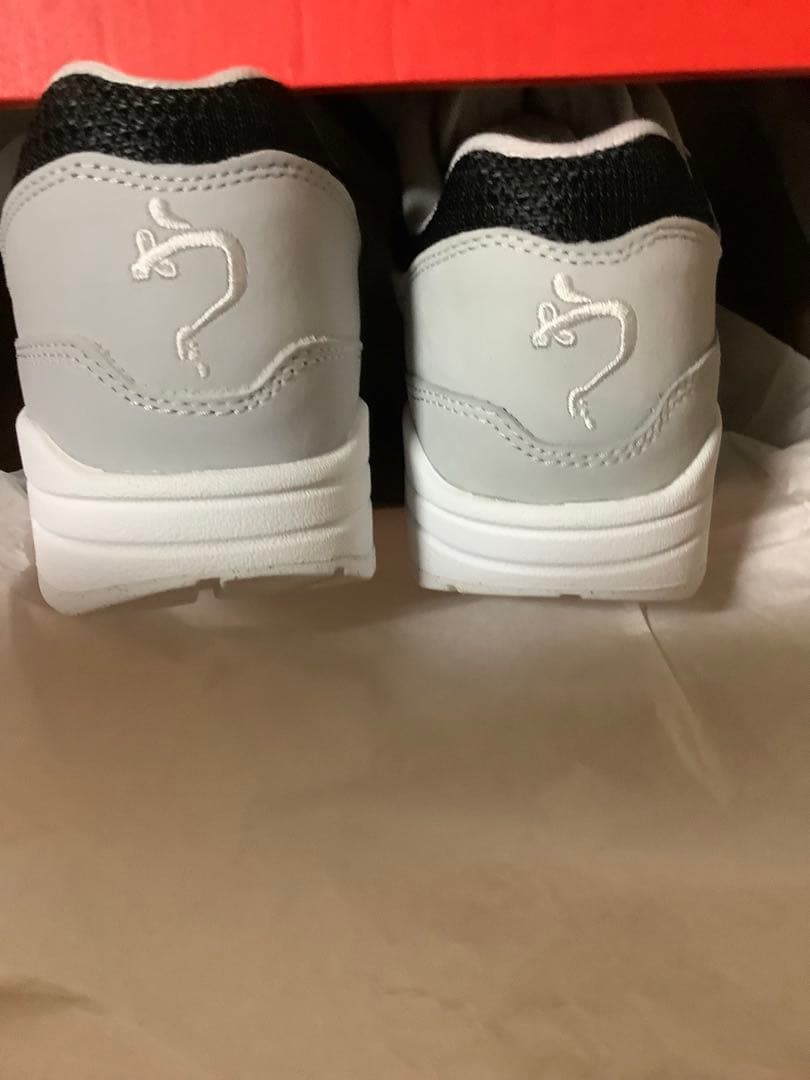 浦和レッズ×Nike Air Max 1 白/灰/黒 25cm おまけ付