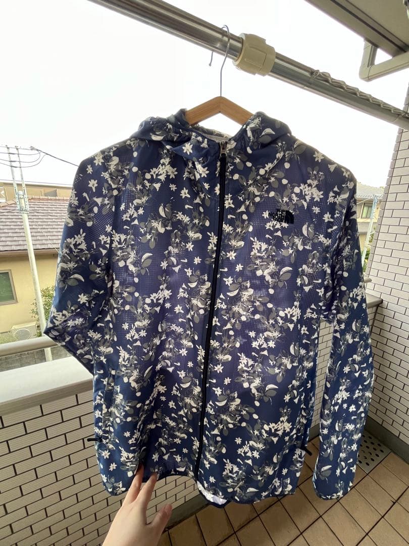 THE NORTH FACE ベントメッシュフーディ　L（ウィメンズ）