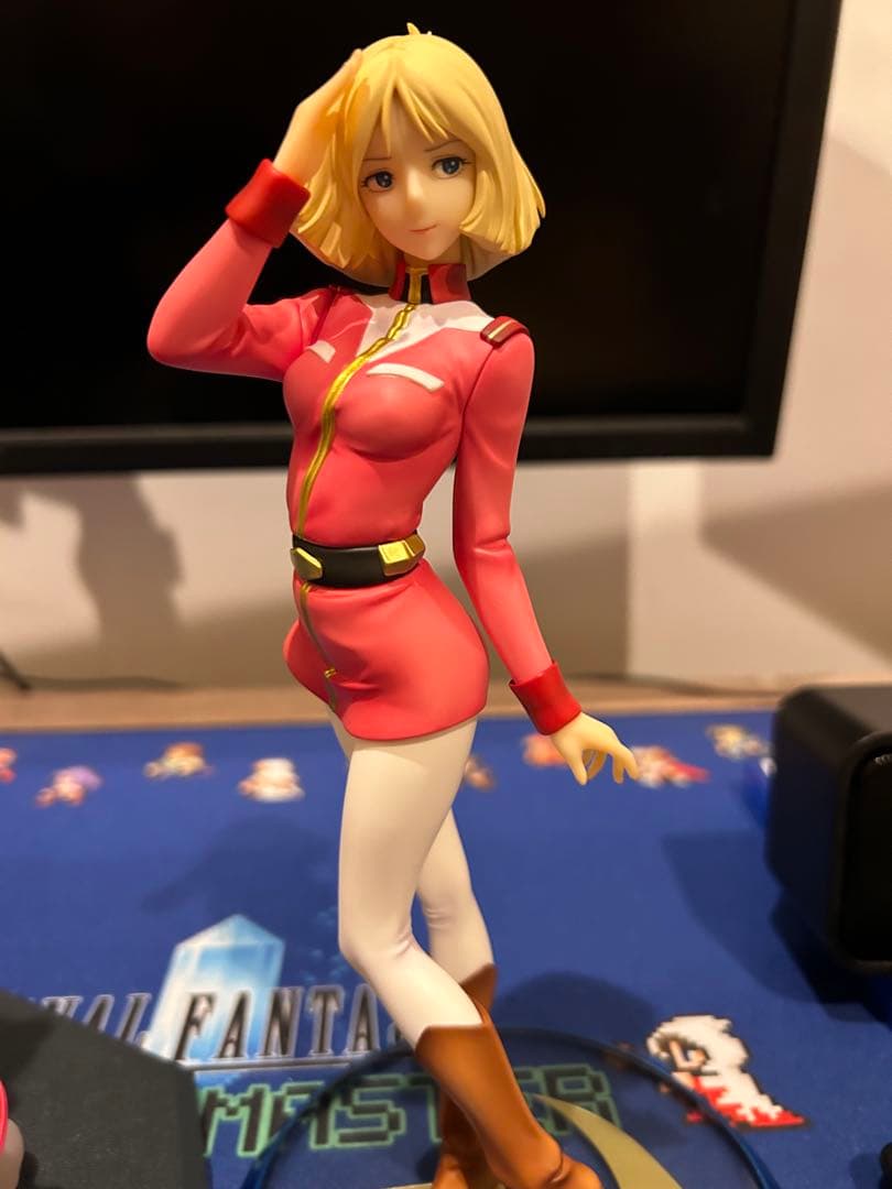 機動戦士ガンダム シャア　セイラ