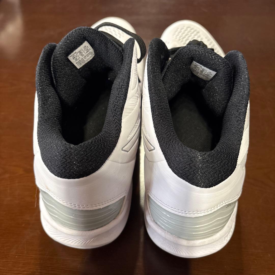 ASICS バレーボールシューズ ホワイト