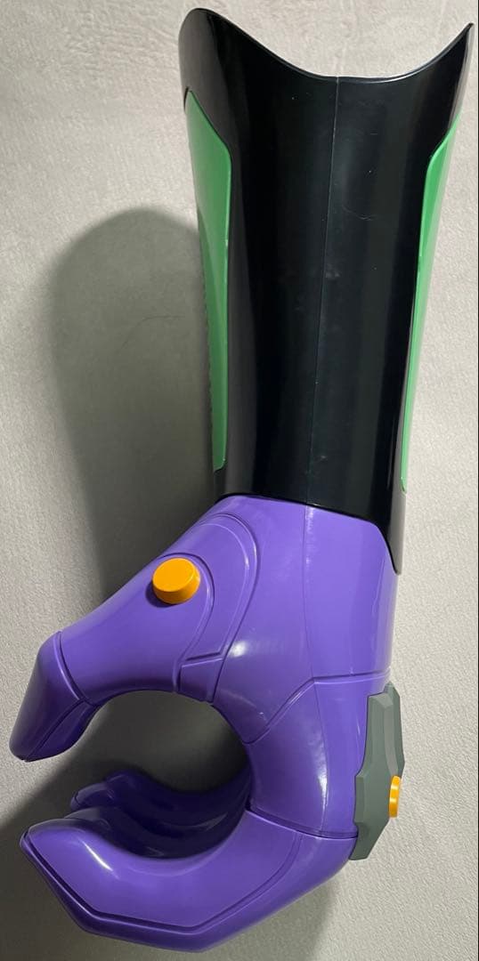 エヴァンゲリオン初号機腕型ドリンクホルダー