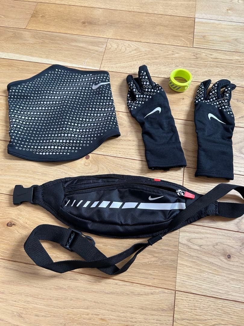限定値下げ【新品美品】Nike ランニングウェアセット吸湿速乾まとめ売り計13点